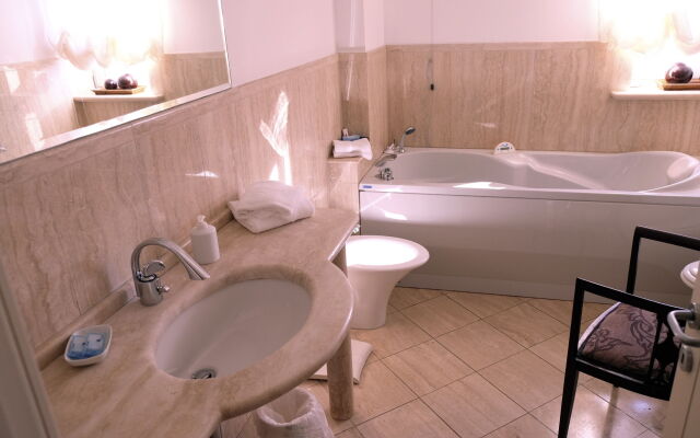 Verdeluna ApartHotel & Resort