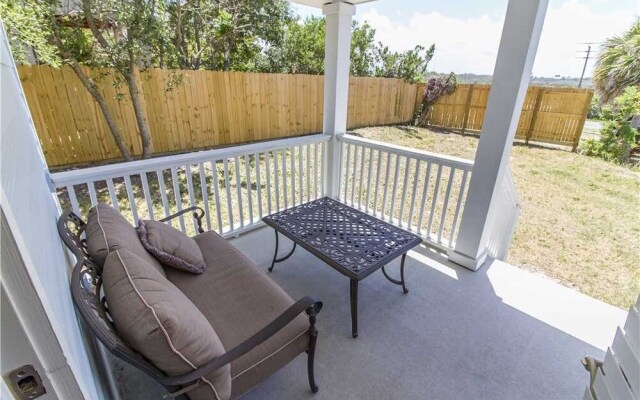 Averys Ocean Breeze - Six Bedroom Home