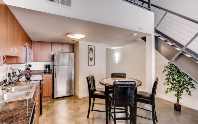 Trendy Loft Incredible Urban Oasis