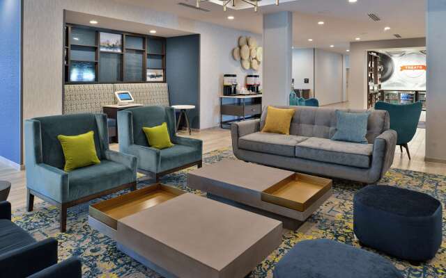 Hampton Inn Cedar Falls Downtown