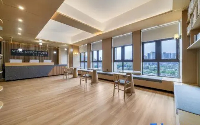 SFEEL DESIGN Hotel (Chengdu East Station Shuangdian Road Subway Station)