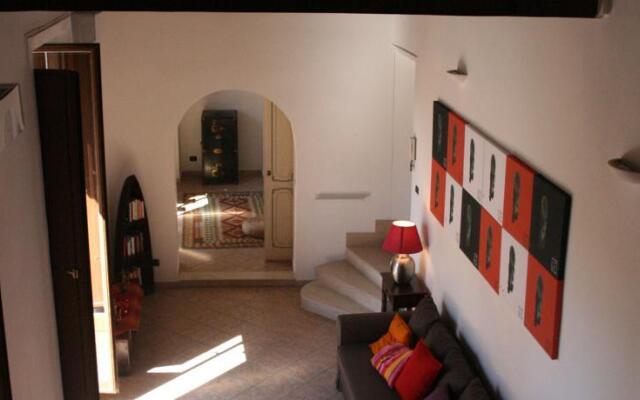 Apartment 25