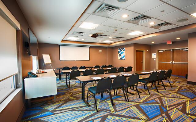 Holiday Inn Express & Suites Houston SW - Galleria Area by IHG