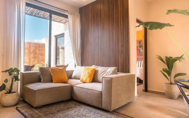 TOH luxury 2 Bedroom Minutes From Downtown