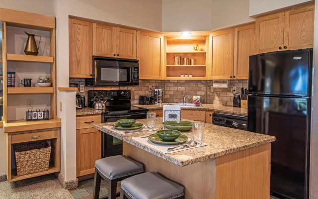 Eagle Crest on the Green