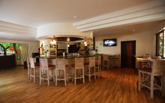Bidwood Suite Hotel