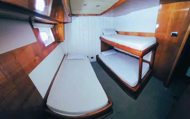 Riviera Leisure Yachts Dubai