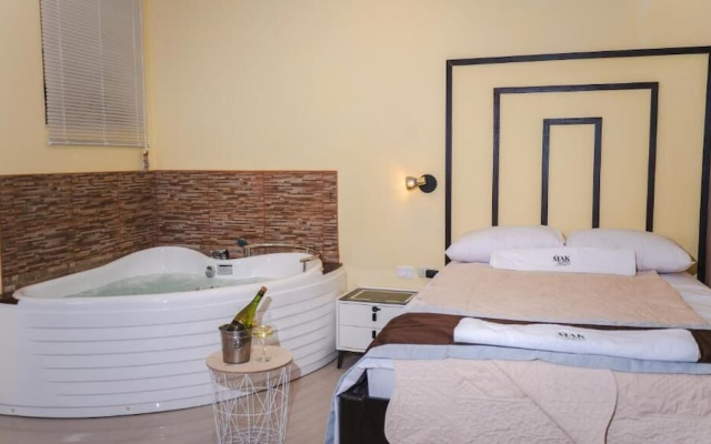 Mak Suites Apart Hotel