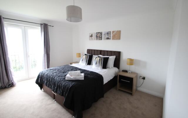 Clarendon Court