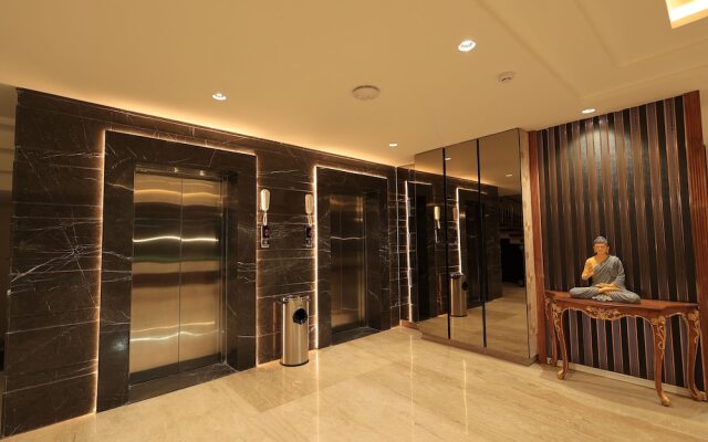 Krishna Hotel And Resort