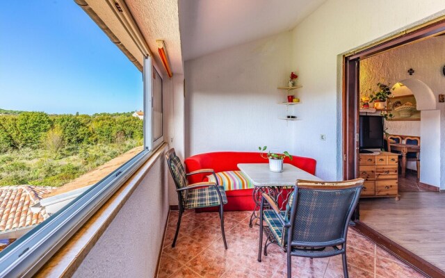 Amazing Home in Pula With Wifi and 2 Bedrooms