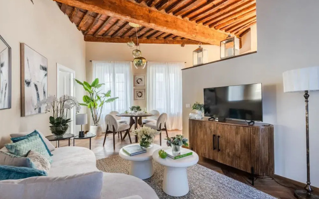 The Tuscan Window in Lucca