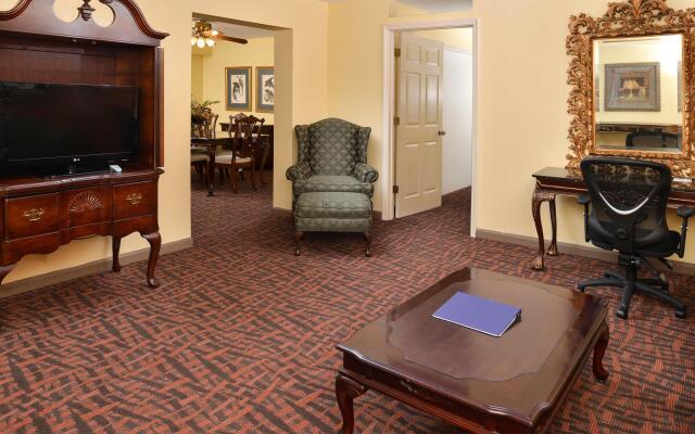 Best Western Louisville East Inn & Suites