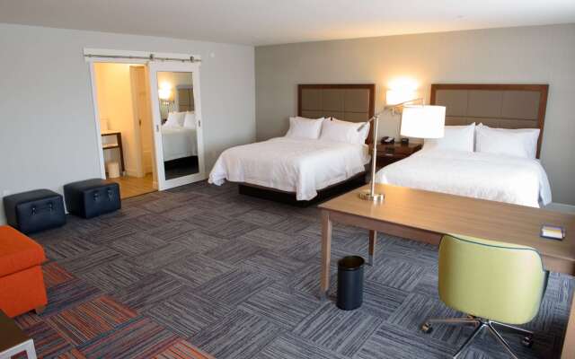 Hampton Inn & Suites Bay City