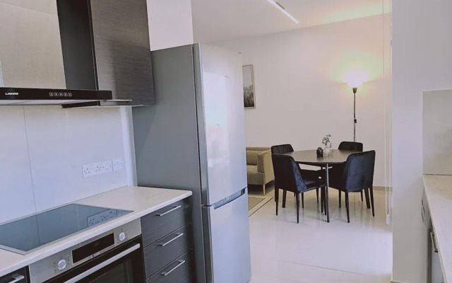 104 NIC - 401 Stay Cosmo City Suite