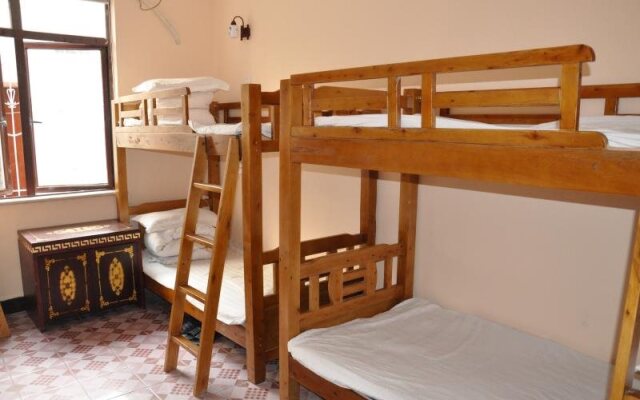 Chengdu Holly Hostel