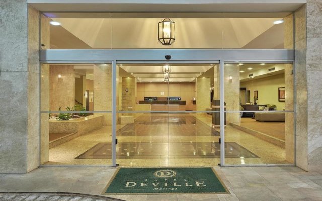 Hotel Deville Business Maringá