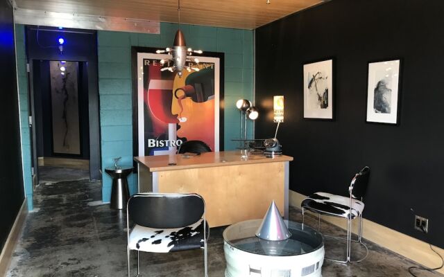 The Hangar Lofts Hotel