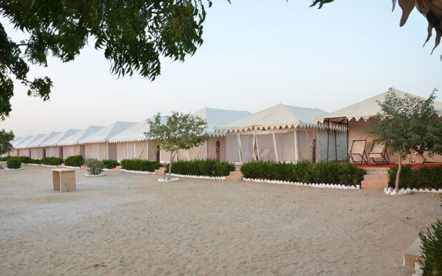 Oasis Camp Sam