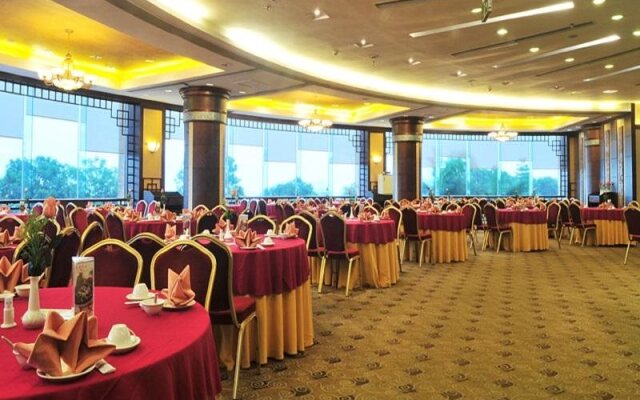 Harbour View Hotel & Resort