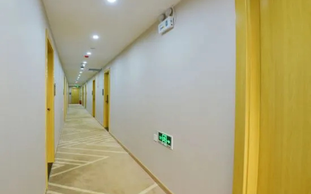 Luhe Business Hotel (Shanghai Fudi Vigor City Yuqiao Subway Station) – Hotel Rooms – Shanghai