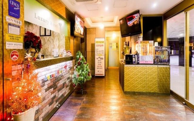 Jjack Hotel