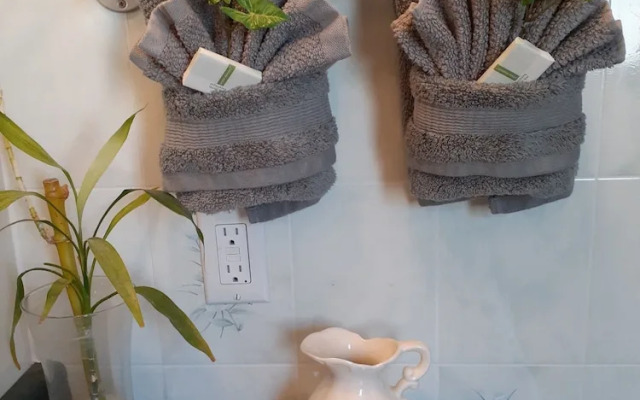 Nana's Nest And Breakfast