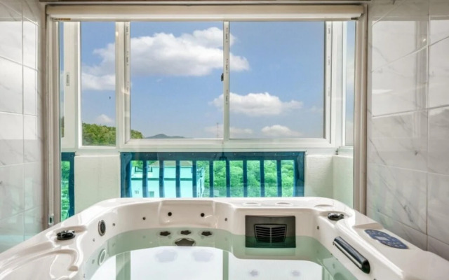 Gyeongju Breeze Pension