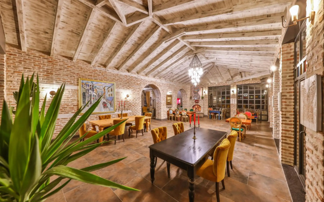 Cetmihan Hotel