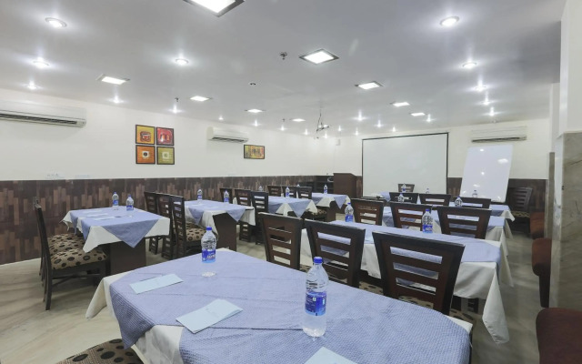 Hotel Rupam Kingston Park