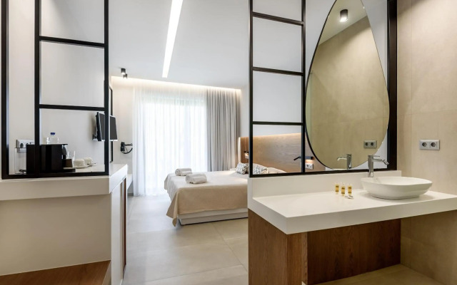 Marinos Beach Hotel