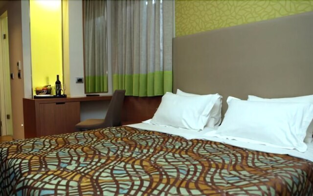 Victoria Hotel