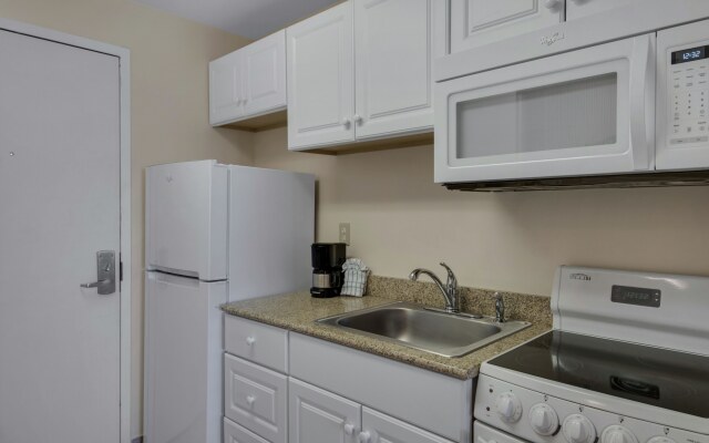 Beach Tower Beachfront Hotel, a By The Sea Resort