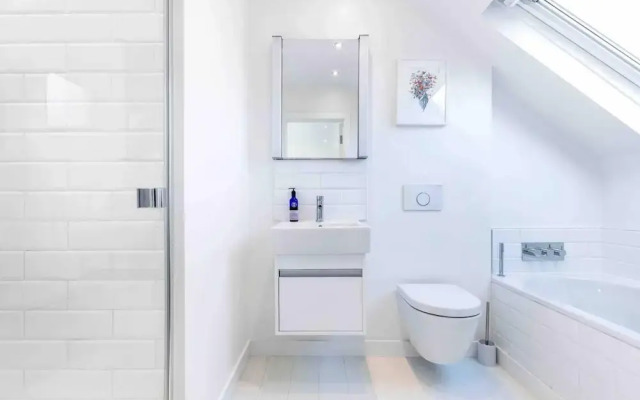 Luxury 3-bed Apartment in Central London