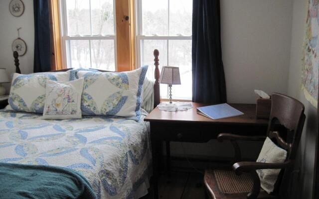 Maple House Bed & Breakfast