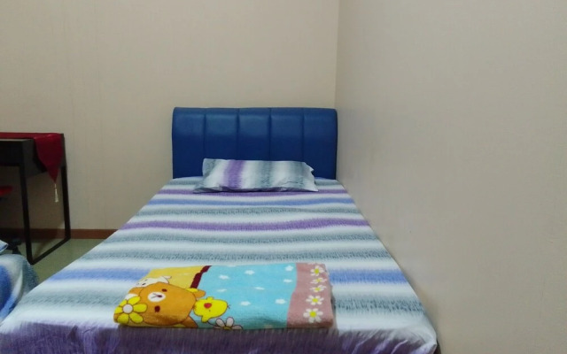 OYO Home  90588 Nadine Guesthouse