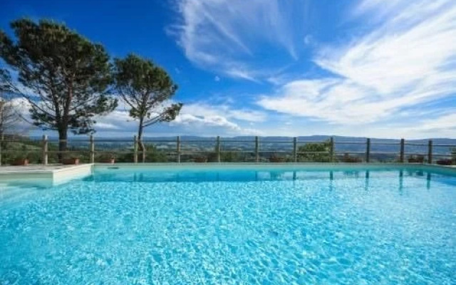 Vallereggi Pool & View