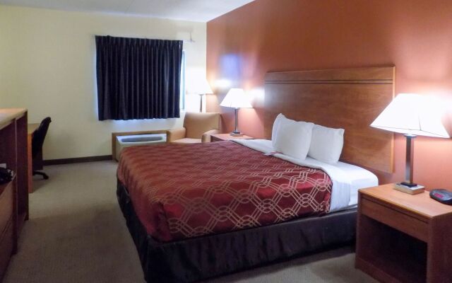 Country Inn & Suites by Radisson, Pierre, SD