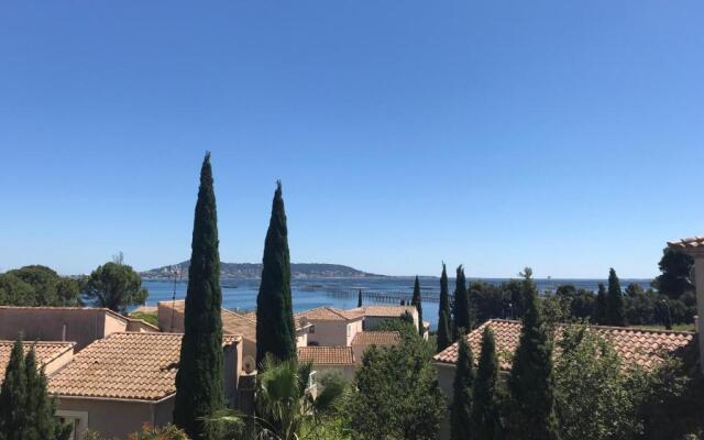 Bouzigues Suite Parentale Étang de Thau