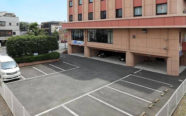 Kumegawa Wing Hotel