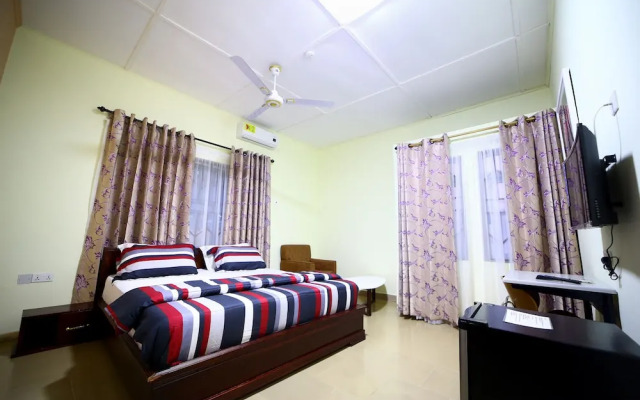 RiverBreeze Hotel