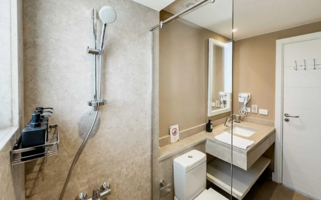 Xuru Stays I Posh & Eclectic 4 BDR Villa @ Fanadir Bay