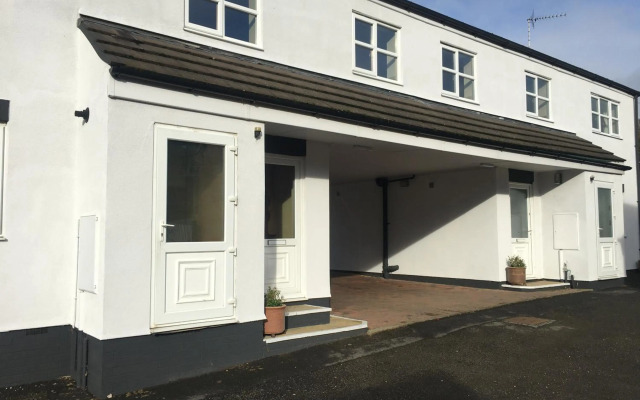 The Bullshead, Arthingworth House B&B