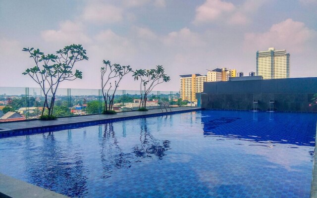 Best Choice Studio at Evenciio Apartment near UI