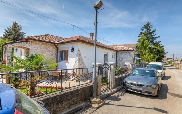 Stunning Home in Fazana With Wifi and 2 Bedrooms