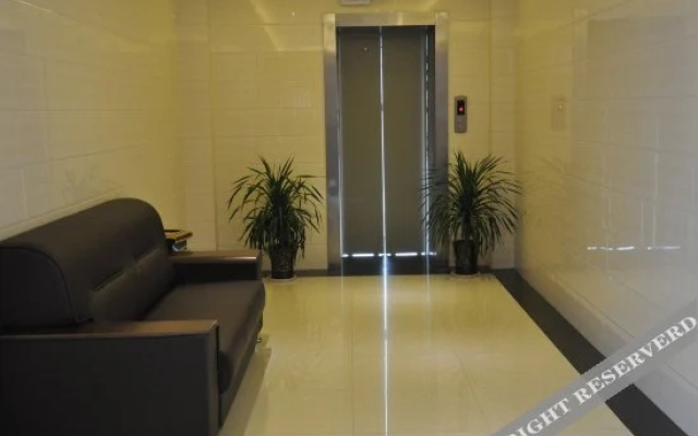 Qinbei Business Hotel
