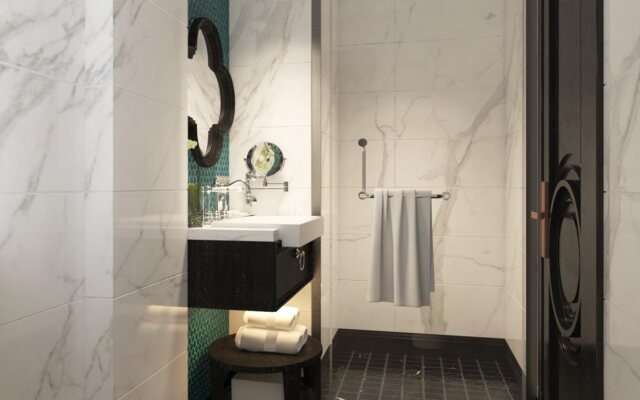 Au Co Art Classic Hotel and Spa