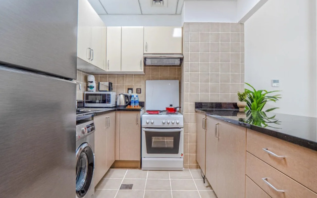 Easygo-upgraded 1bdr Polo Residence