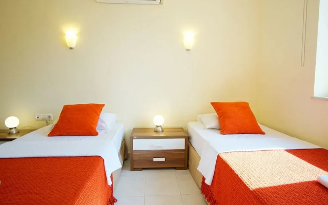 Larmos Villa