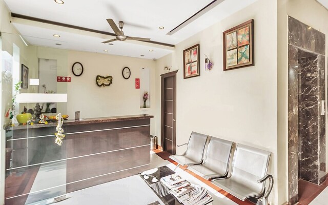 OYO 388 Hotel Signature leaf